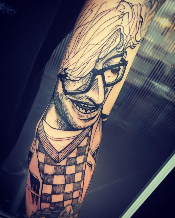 portrait sketch style tattoo by lea nahon
