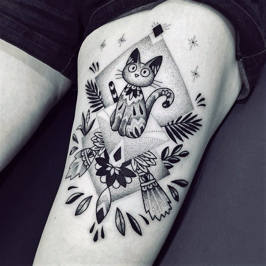 violette-bleunoir-cat-blackwork-tattoo