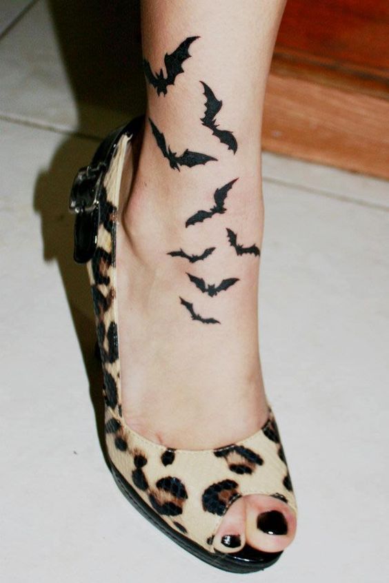 bat-halloween-tattoo-by-tom-raven