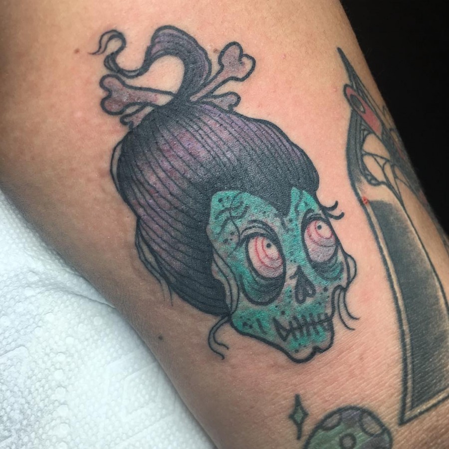 neotraditional-halloween-tattoo-by-xmamawolf