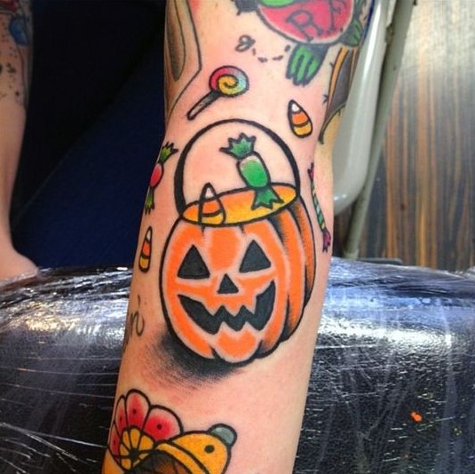 pumpkin-trick-or-treat-halloween-tattoo