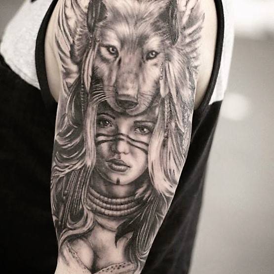 shaman-lady-with-wolf-tattoos