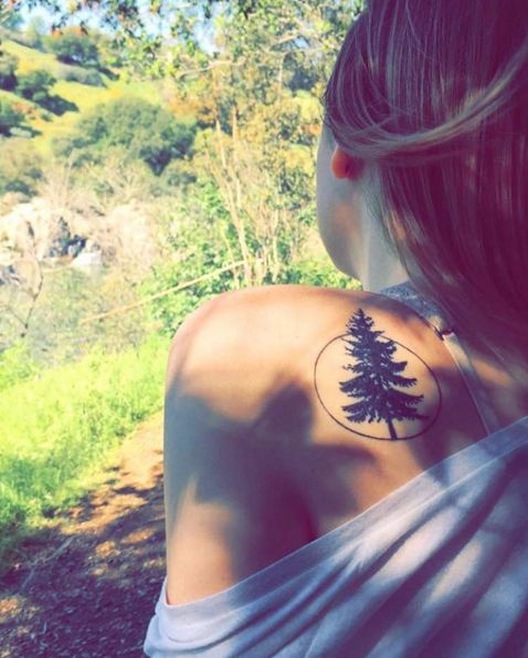 tree-and-circle-shoulder-tattoo
