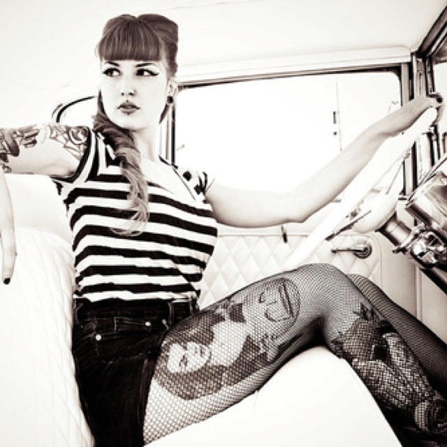 rockabilly tattoo driving girl