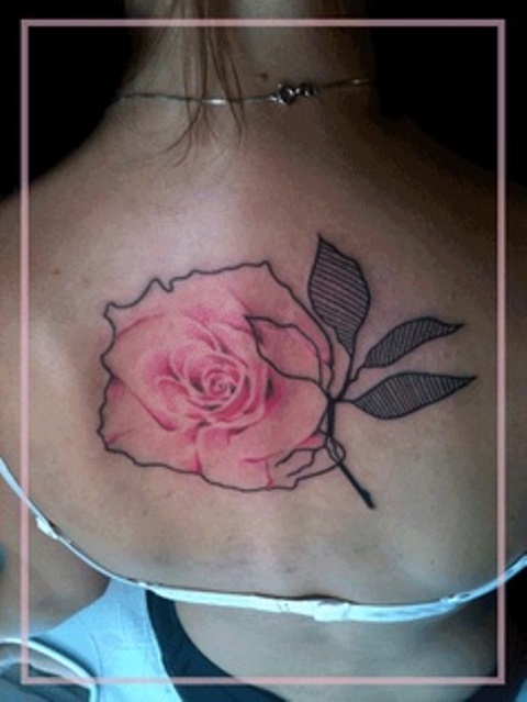 jessica mach tattoo pink rose on back