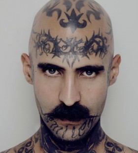 Amaizing men face tattoo
