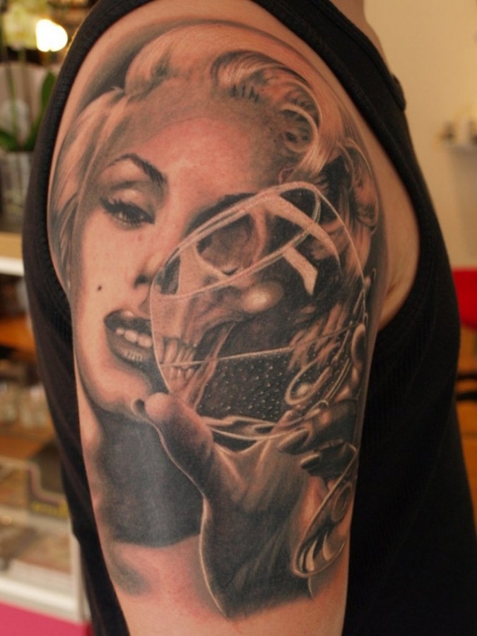 Arm Marilyn Monroe tattoo