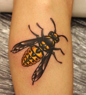 Bee tattoo by Michelle Maddison