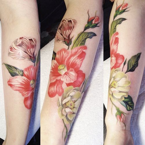 Flowers tattoo by Amanda Wachob