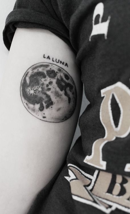 La luna moon tattoo