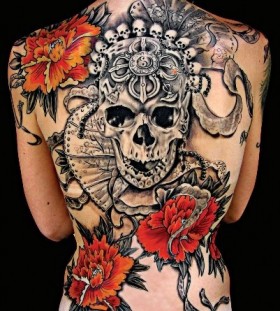 Skull and back tattoo by Volko Merschky