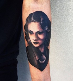 Woman tattoo by Pari Corbitt