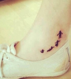 Leg Peter Pan tattoo