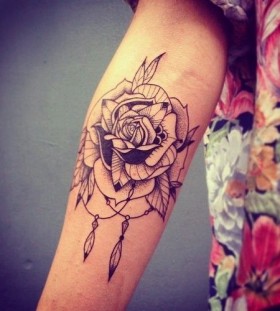 Rose tattoo black