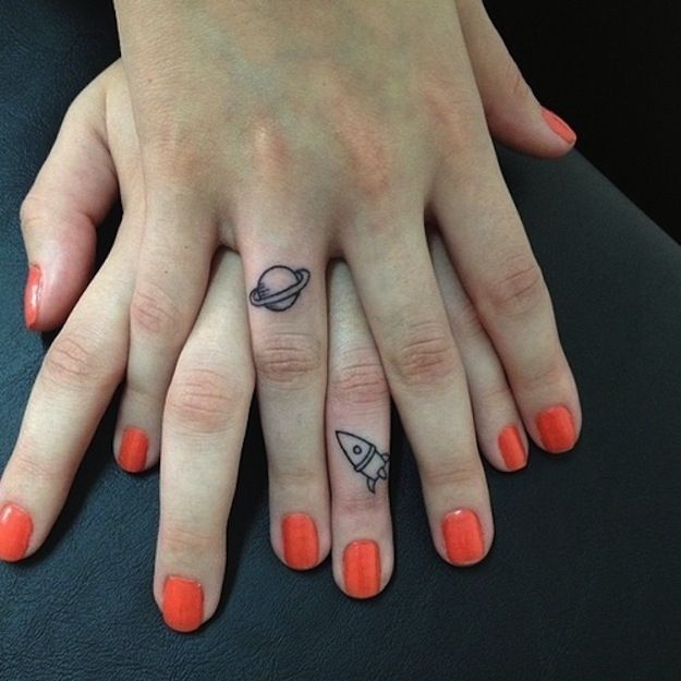 finger tattoo geeky