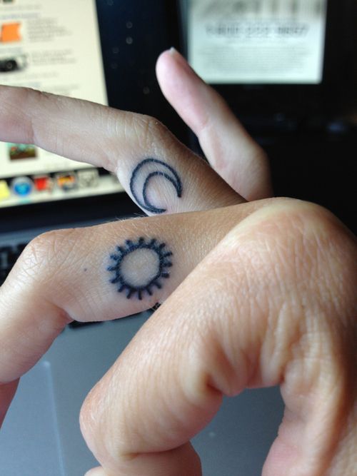 finger tattoo sun and moon