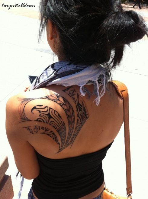 tribal tattoo for girls back shoulder