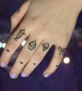 Fingers ice cream tattoo