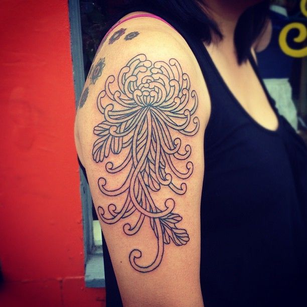 Gorgeous tattoo by Lisa Orth