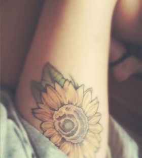 Leg sunflower tattoo