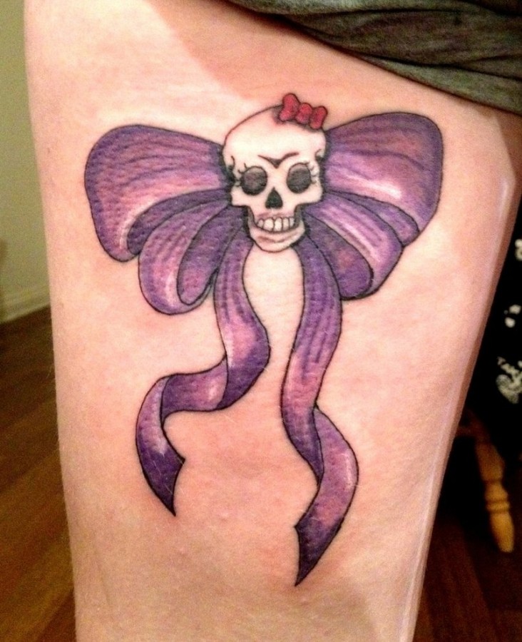 Little purple blow with skull