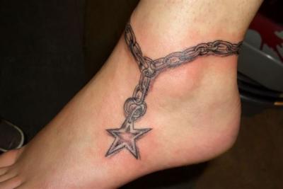 chaine with stars
