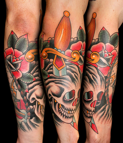 skull colored dagger