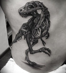 Amaizing dinosaur tattoo