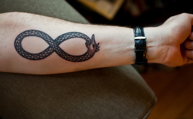 Amaizing snake infinity tattoo