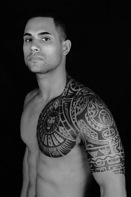 Lovely men’s tribal tattoo