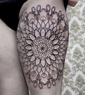 Lovley flowers tattoo by Chaim Machlev