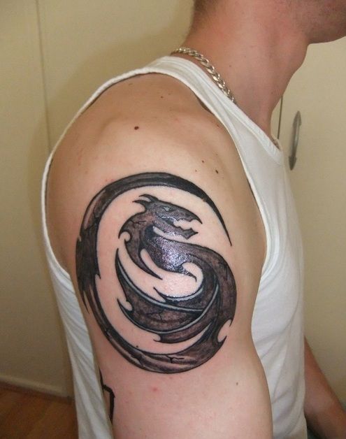 Owal dragon tattoo