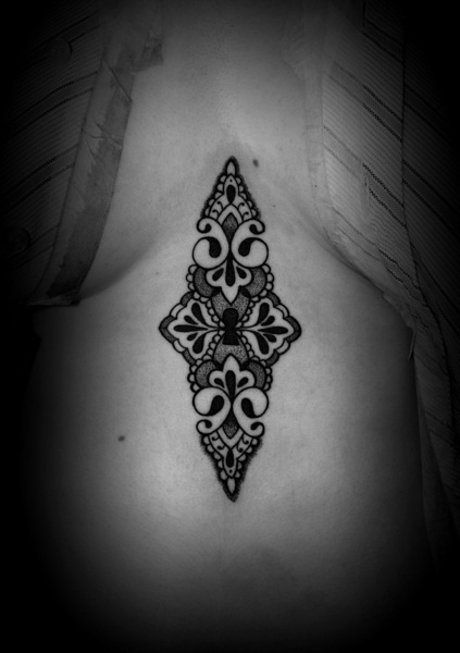 Black pretty keyhole tattoo