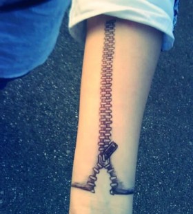 Cute women's zip tattoo