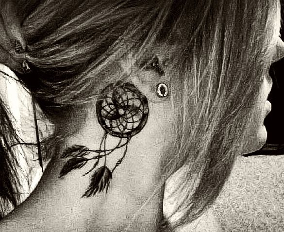 Lovely girl’s dreamcatcher tattoo