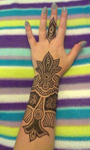 Lovely nails and Henna and Mehndi design tattoo