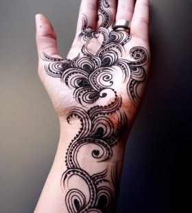 Silver ring and Henna and Mehndi design tattoo