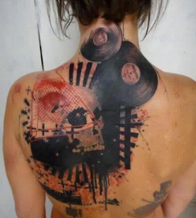 Awesome xoil back tattoo