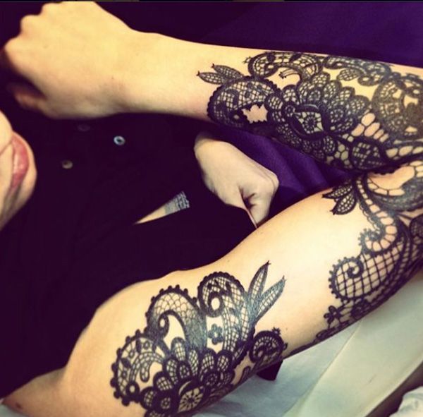 Cool boy’s lace tattoo