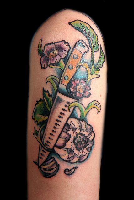 Cool looking knife tattoo