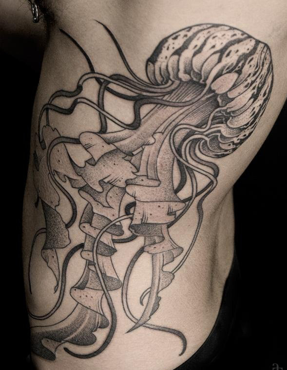 Jellyfish tattoo by Pepe Vicio