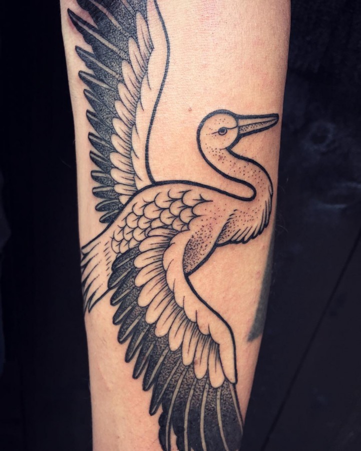 jeykill-bleunoir-stork-blackwork-tattoo