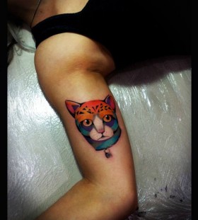 Lovely tiger's relative tattoo by Tyago Compiani