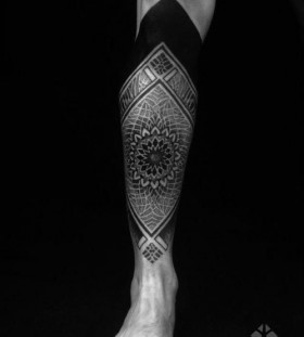 Nice leg tattoo by Brian Gomes
