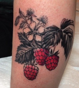 Raspberries tattoo by Esther Garcia