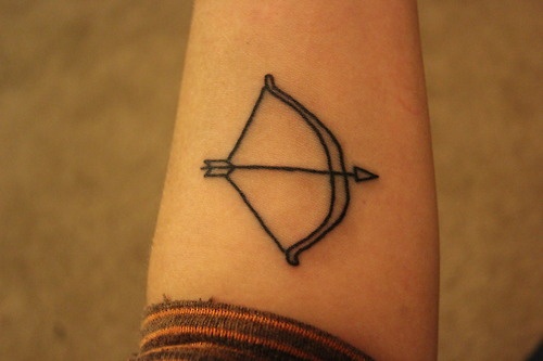 Simple bow and arrow tattoo