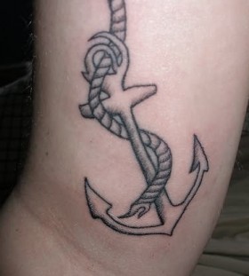 Simple rope and anchor tattoo