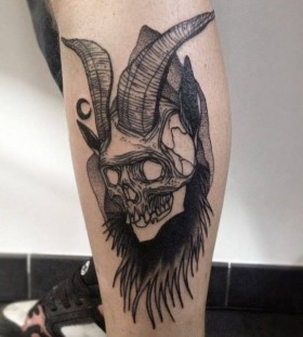 Skull with horns tattoo by Michele Zingales