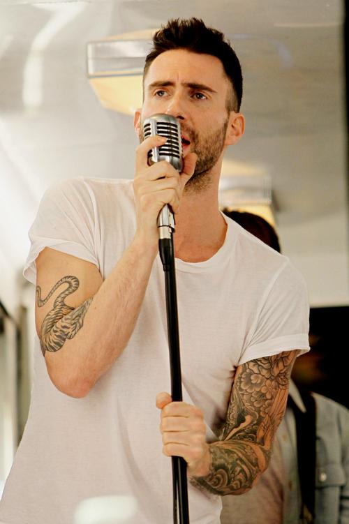 Adam Levine Tattoo Seen While He Singing