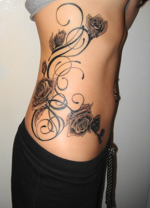 Beautiful Swirly Black-Rose Hip / Rib Tattoo Designs for Women – Flowers Tattoos